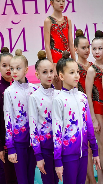 Форма для команды на заказ | Спортивная одежда для команд от производителя - Производим форму для команды на заказ: футболки, спортивные костюмы, экипировка. Дизайн по вашему макету, любые тиражи. Создадим стиль вашей команды! Доставка по РФ (lookbook) - START2GYM