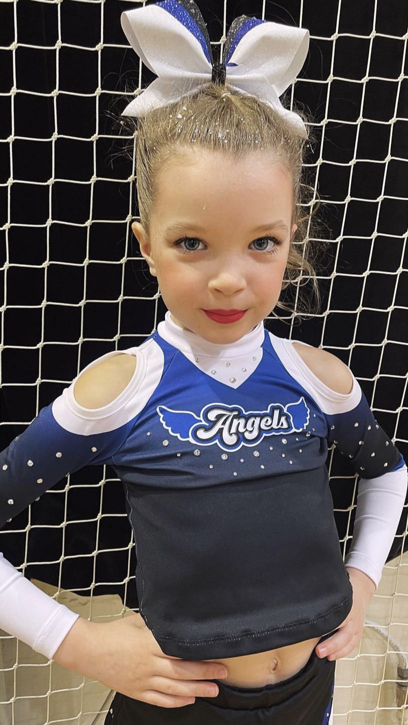 Костюмы для черлидинга START2GYM - команда ANGEL3 - lookbook_kostyumi_chir_komanda_angel3.webp (lookbook фото)