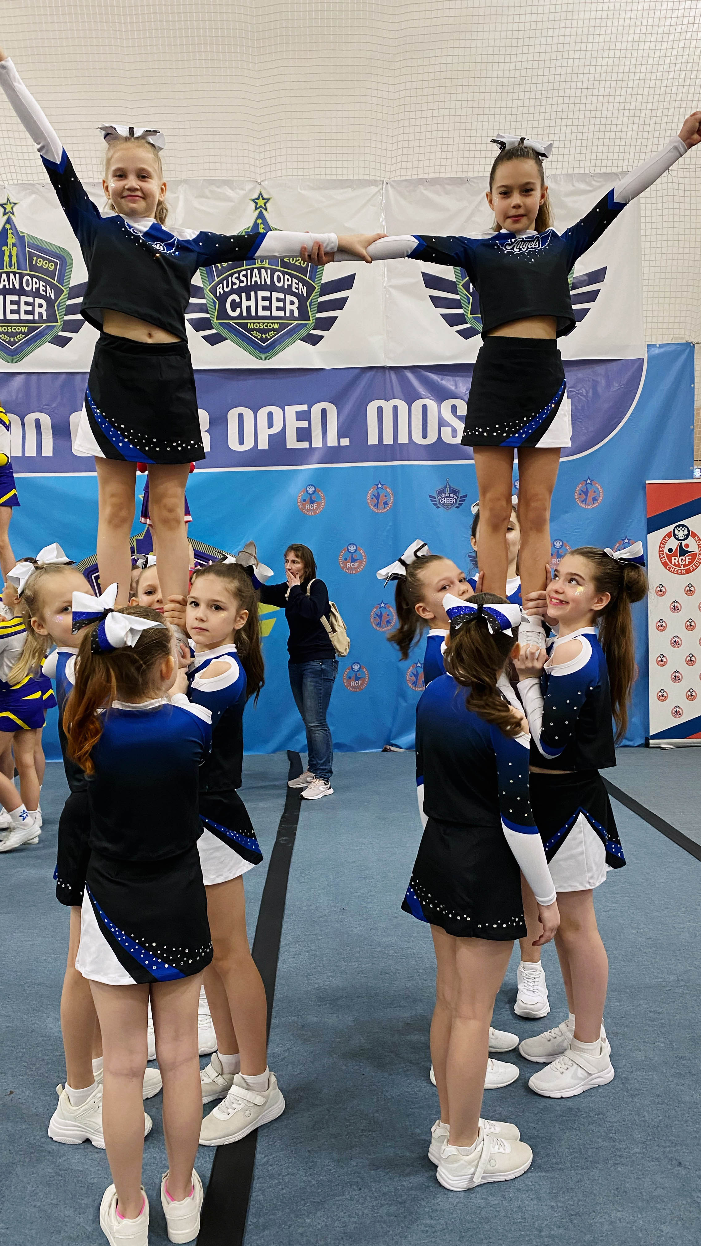 Костюмы для черлидинга заказать START2GYM - команда ANGEL1 - lookbook_kostyumi_chir_komanda_angel1.webp (lookbook фото)