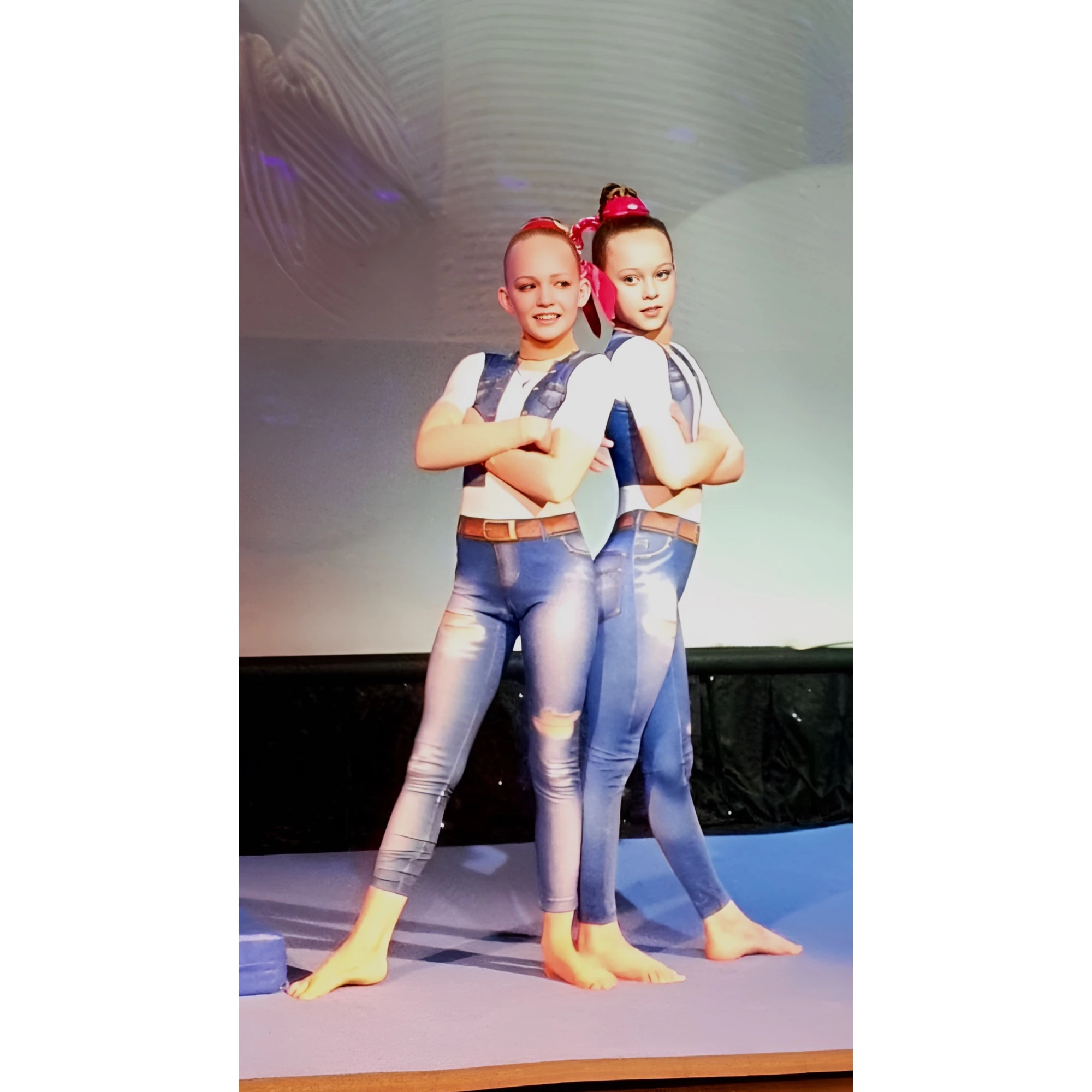 Воздушная гимнастика - Twins Воздушная гимнастика - Twins - lookbook_obrazi_vozdushnaya_gimnastika_twins.webp (lookbook фото) - START2GYM